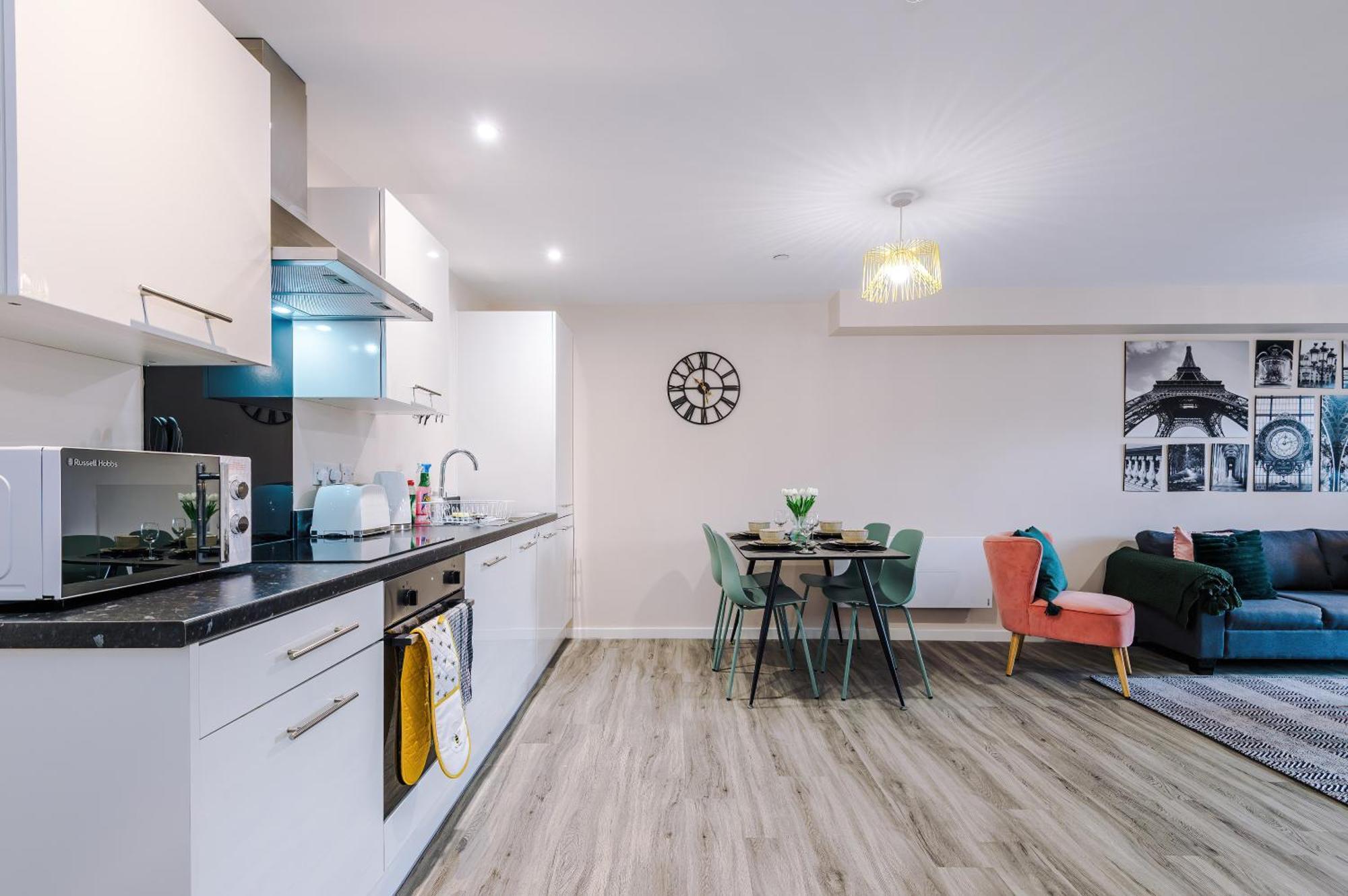 Deluxe New Build 2 Bedroom 2 Bathroom Apartment - Free Secure Parking Manchester Bagian luar foto