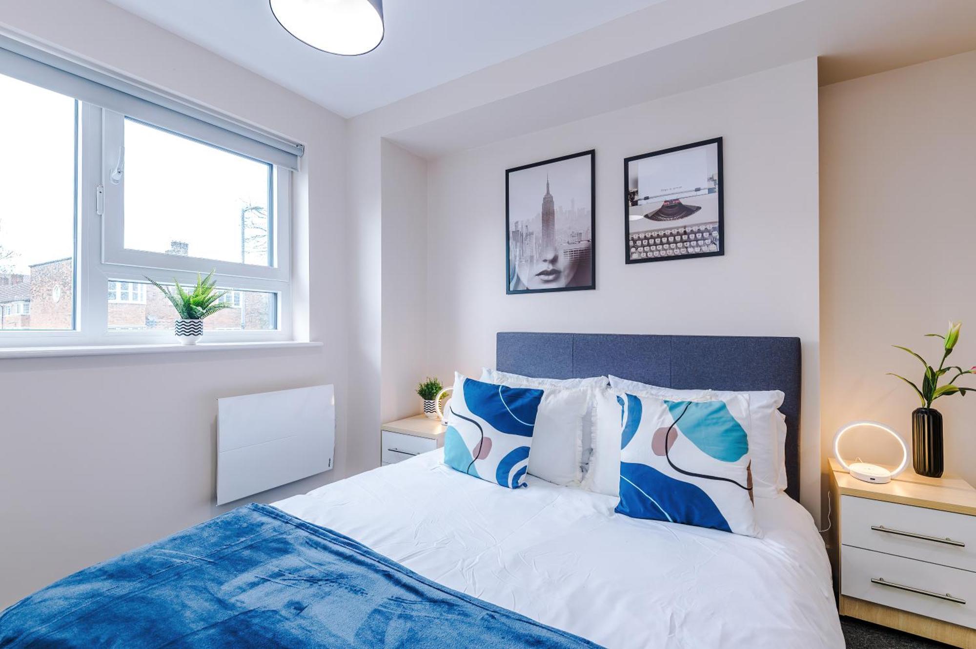 Deluxe New Build 2 Bedroom 2 Bathroom Apartment - Free Secure Parking Manchester Bagian luar foto