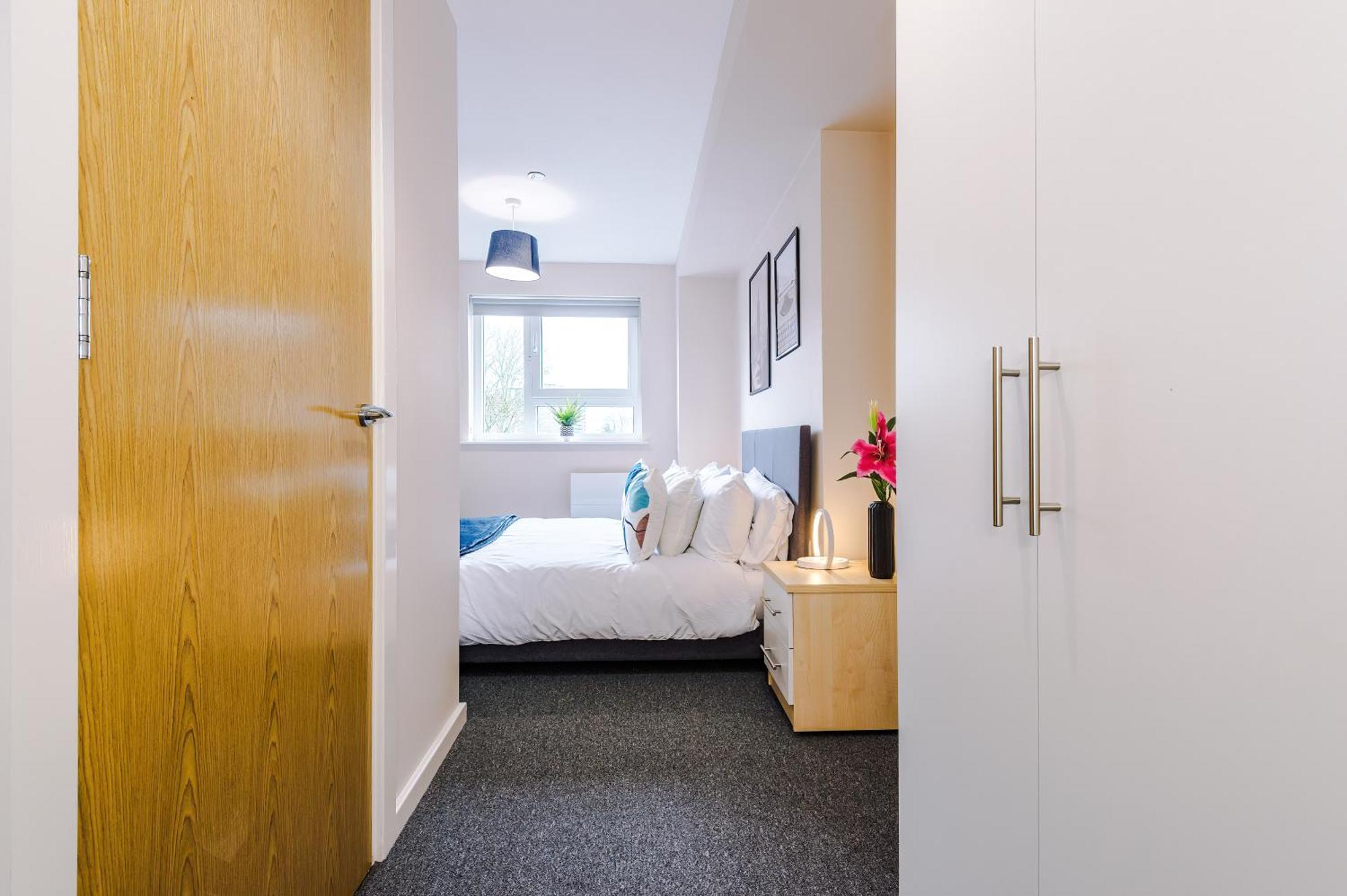 Deluxe New Build 2 Bedroom 2 Bathroom Apartment - Free Secure Parking Manchester Bagian luar foto